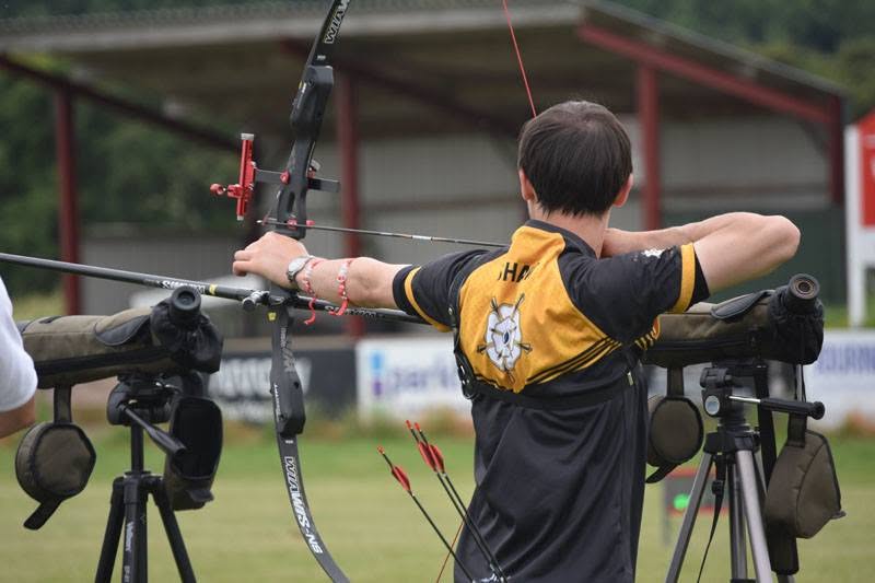 Dave Shaw Athlete Background Gallery Image